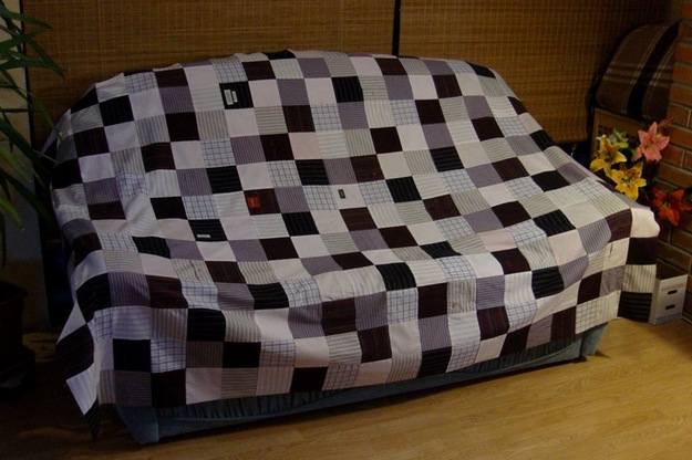 Lapitekk ruutudest, triiksärkidest, Kirke, Mailis Design, quilt